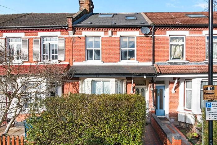 4 Bedroom Terraced House For Sale In Holly Park Road, Hanwell, London, W7