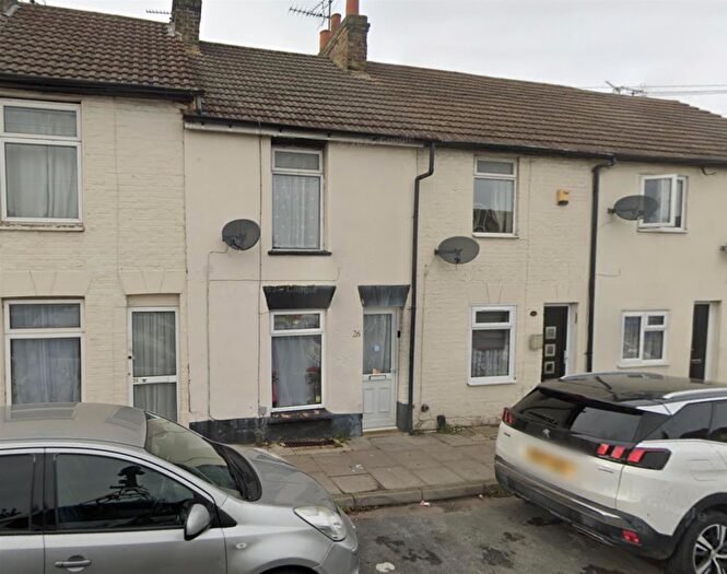 2 Bedroom Terraced House To Rent In Gardiner Street, Gillingham, ME7