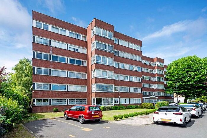 3 Bedroom Flat For Sale In Beechworth, Willesden Lane, NW6
