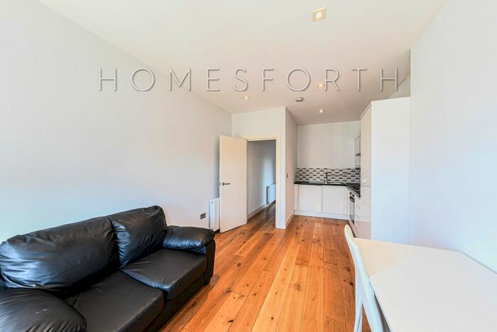 2 Bedroom Flat To Rent In Kings Road, Willesden, NW10