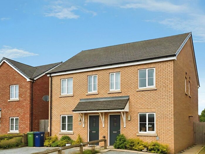 3 Bedroom Semi Detached House To Rent In Lake Close, March, PE15