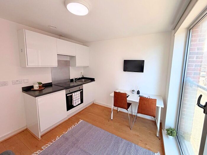 Studio To Rent In Simpson Street, Liverpool, Merseyside, L1