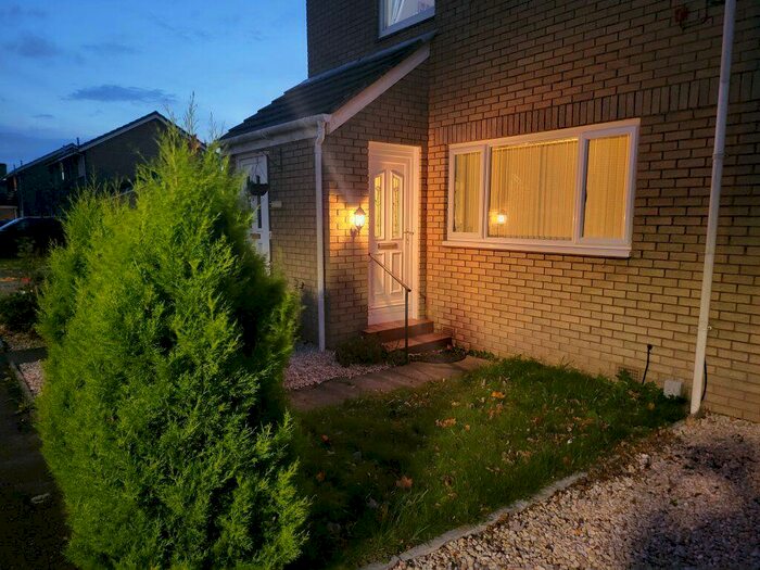 1 Bedroom Flat To Rent In Muirkirk Drive, Glasgow, G13