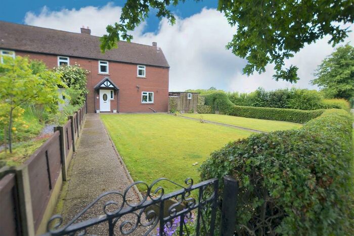 3 Bedroom Semi-Detached House For Sale In Hollins Green, Wood Lane, Bradwall, CW10