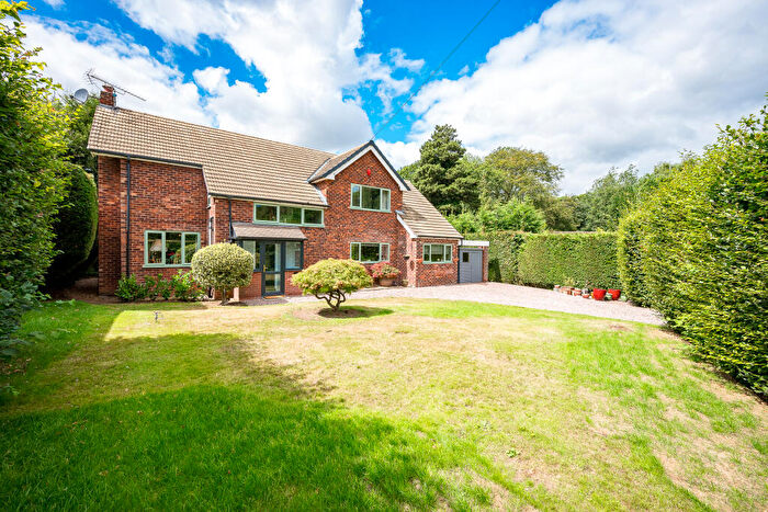 4 Bedroom Detached House For Sale In Spinney Avenue, Goostrey, CW4
