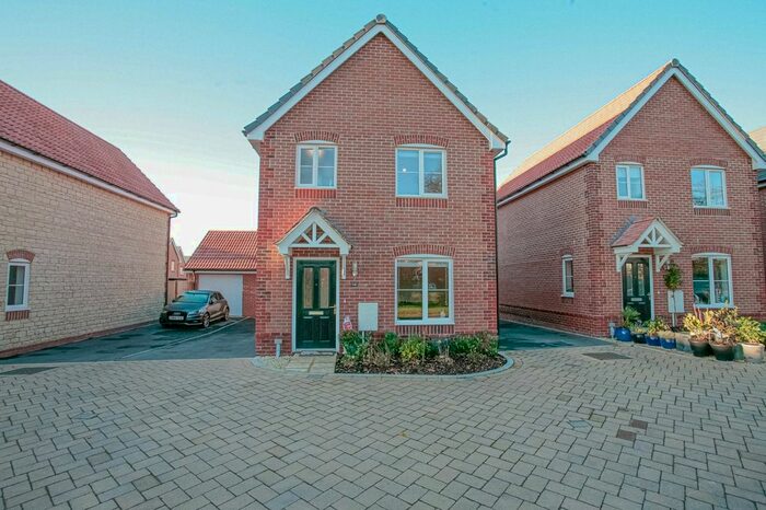 3 Bedroom Detached House To Rent In Wagtail Haven, Didcot OX11
