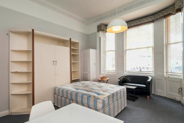 Studio To Rent In Trebovir Road, London, SW5
