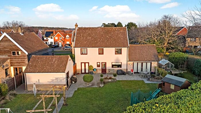 3 Bedroom Detached House For Sale In Farriers Close, Martlesham Heath, IP5