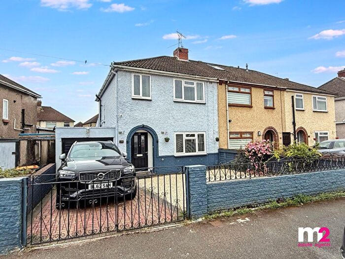 3 Bedroom Terraced House For Sale In Thompson Avenue, Newport, NP19