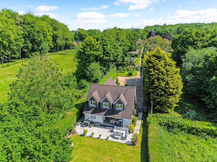 4 Bedroom Detached House For Sale In Telegraph Lane, Four Marks, GU34