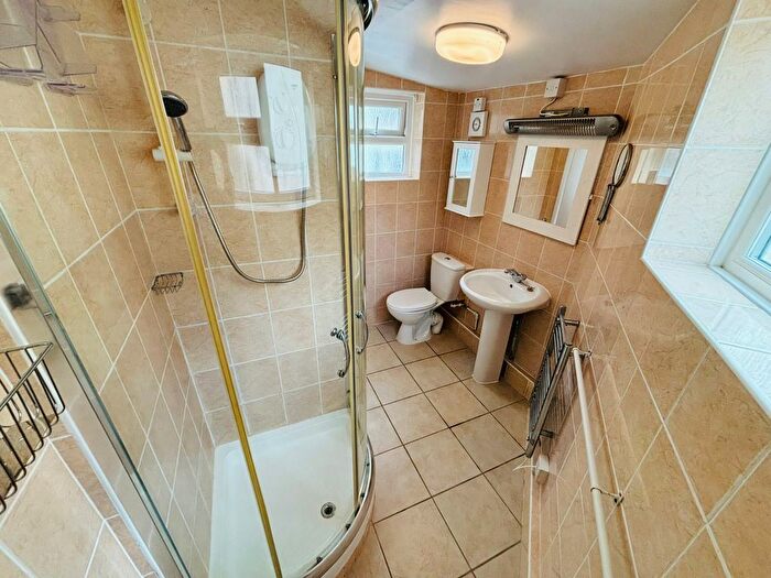 2 Bedroom Cottage To Rent In Tredavoe, Penzance, TR20