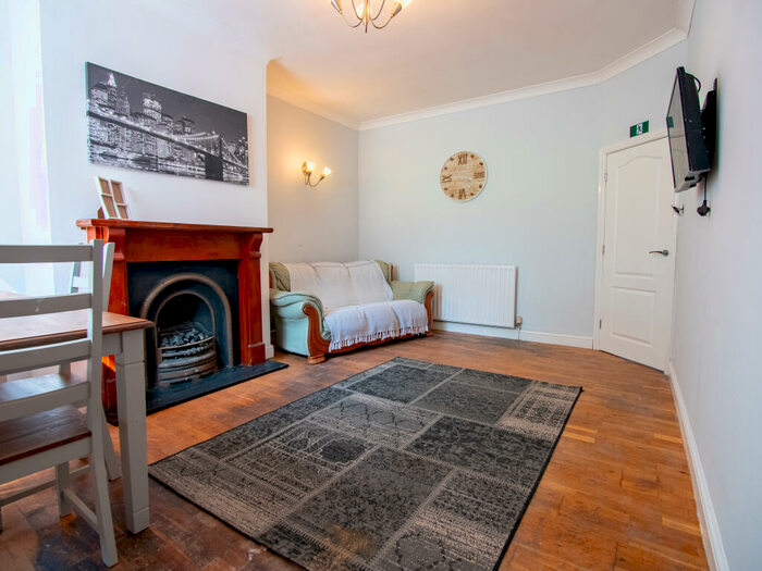 1 Bedroom Terraced House To Rent In Osmondthorpe Lane, LS9