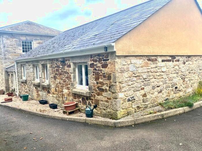 2 Bedroom Bungalow To Rent In Retreat Court, St. Columb, TR9