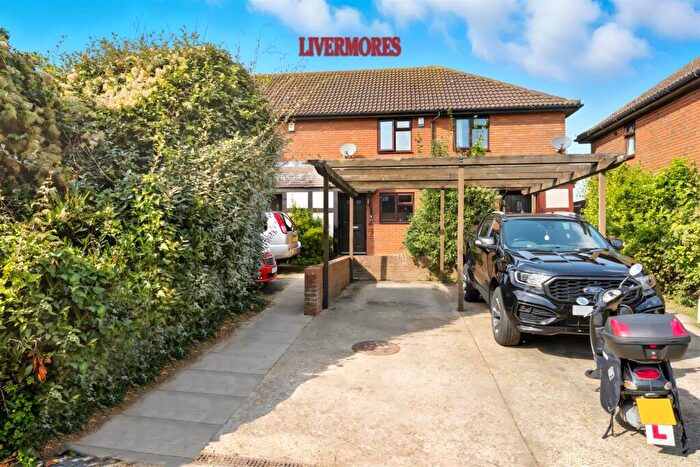 2 Bedroom Terraced House For Sale In Turner Road, Bean, Dartford, DA2