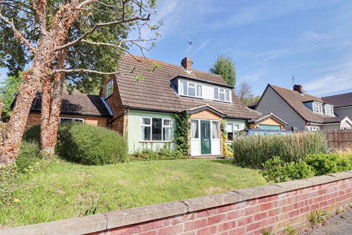 4 Bedroom Detached House For Sale In Medlars Mead, Hatfield Broad Oak, Bishop's Stortford, CM22