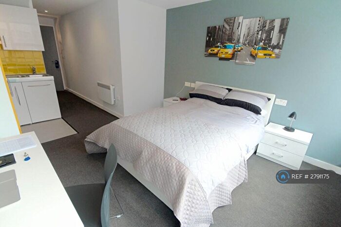 Studio To Rent In Luton, Luton, LU1