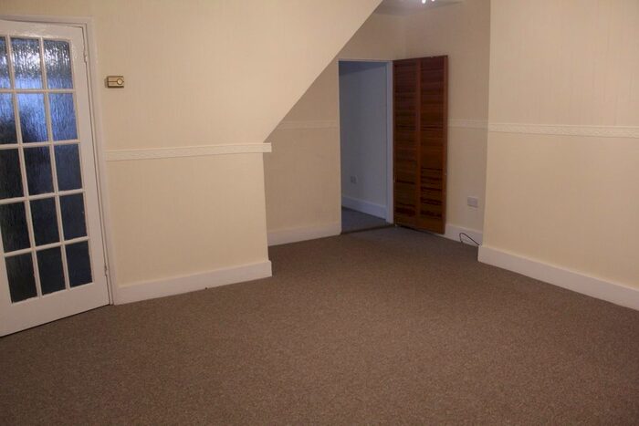 4 Bedroom Terraced House To Rent In Mead Road, Edgware, HA8