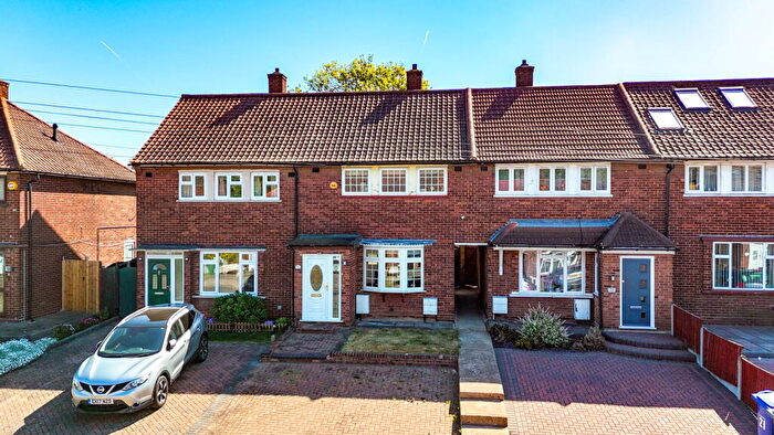2 Bedroom Terraced House For Sale In Cullen Square, South Ockendon, RM15