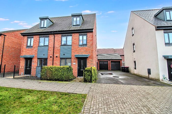 3 Bedroom Semi Detached House For Sale In Birchfield Way, Lawley Village, Telford, TF3