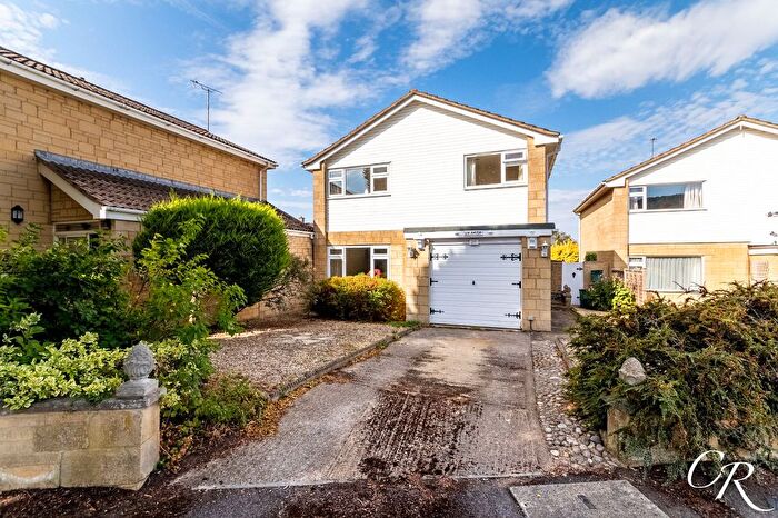 4 Bedroom Detached House For Sale In Roberts Road, Prestbury, GL52