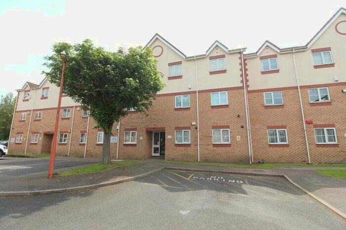 2 Bedroom Flat To Rent In Hoff Beck Court, Birmingham, B9