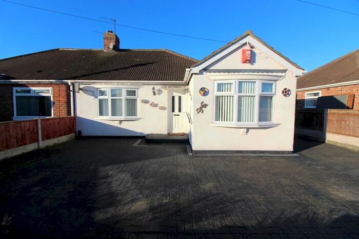 3 Bedroom Semi-Detached Bungalow To Rent In Chatsworth Gardens, Billingham, TS22