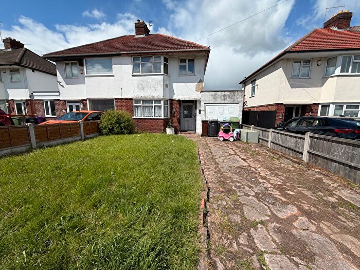 3 Bedroom Semi Detached House For Sale In Green Lane, Claregate, Wolverhampton, WV6