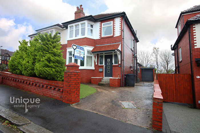 3 Bedroom Semi Detached House For Sale In Bideford Avenue, Blackpool, FY3