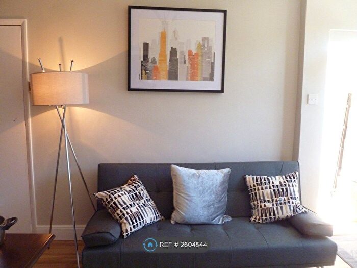1 Bedroom Flat To Rent In Hurcott Road, Kidderminster, DY10
