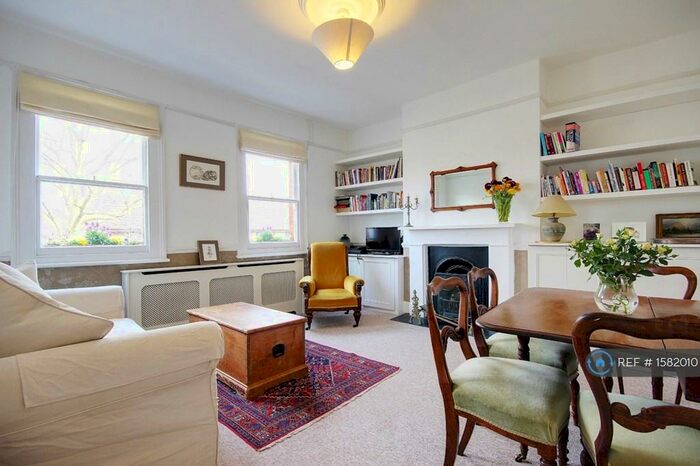 3 Bedroom Maisonette To Rent In Dorset Road, London, N22