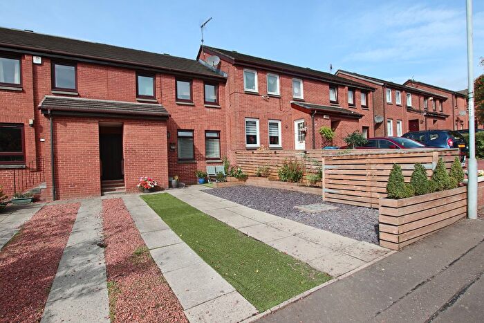 3 Bedroom Terraced House To Rent In Willow Street, Glasgow, G13