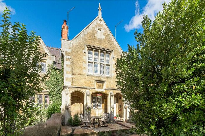 1 Bedroom Terraced House For Sale In Abington Cottages, Northampton, Northamptonshire, NN1