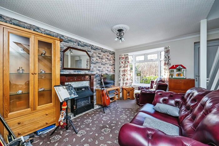2 Bedroom Semi-Detached House For Sale In Chestnut Road, Langley Mill, Nottingham, NG16
