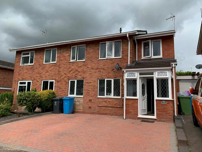 4 Bedroom Semi-Detached House To Rent In Wulfric Close, Stafford, ST19