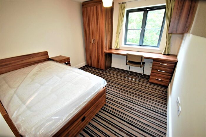 6 Bedroom Flat To Rent In Station House, Old Warwick Road, Leamington Spa, CV31