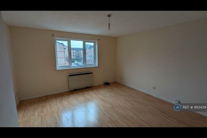 2 Bedroom Flat To Rent In Myers Lane, London, SE14
