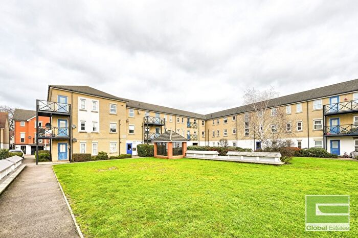 Studio For Sale In Framlingham Court, Norwich Crescent, Romford, RM6