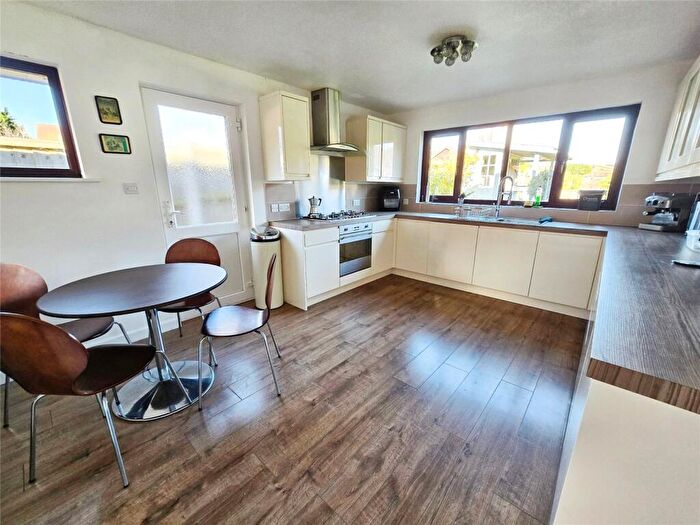3 Bedroom Bungalow For Sale In Madeira Lane, Freshwater, PO40