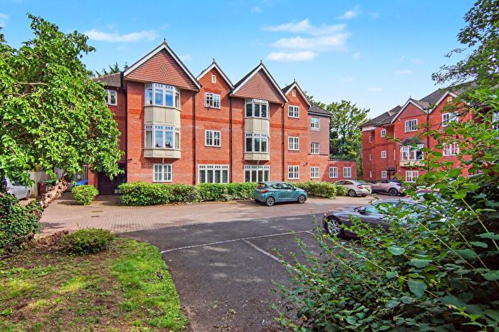 1 Bedroom Flat For Sale In Mulberry Court, Kenilworth, CV8