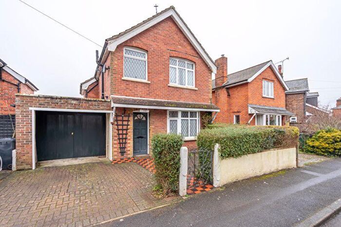 3 Bedroom Detached House For Sale In Whyke Lane, Chichester, PO19