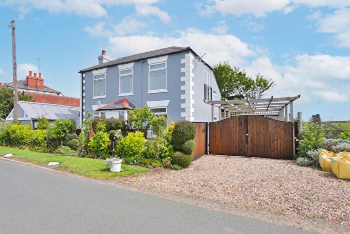 3 Bedroom Detached House For Sale In Spurn Road, Kilnsea, Hull, East Riding Of Yorkshire, HU12