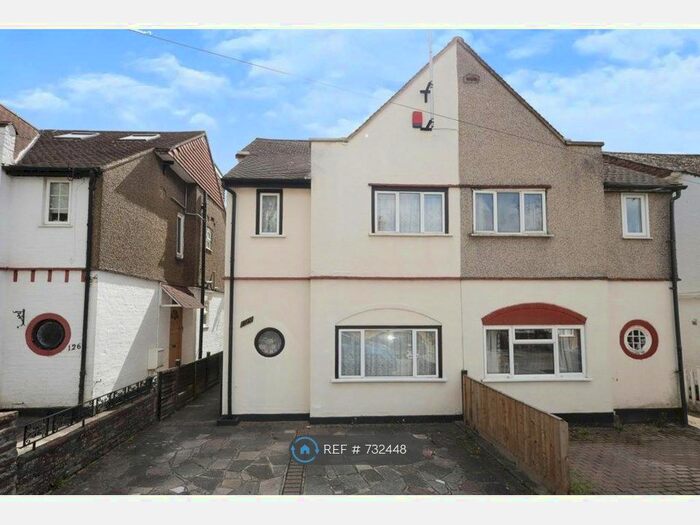 3 Bedroom Semi-Detached House To Rent In Hilliard Road, Northwood, HA6