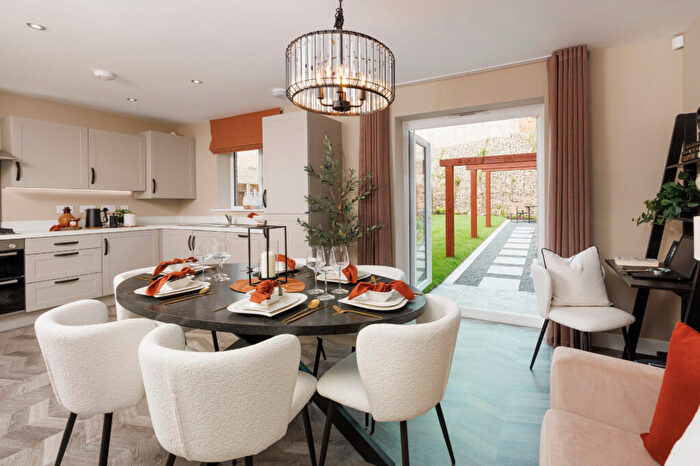 4 Bedroom Semi Detached House For Sale In Meadow Lane, Shirebrook, NG20