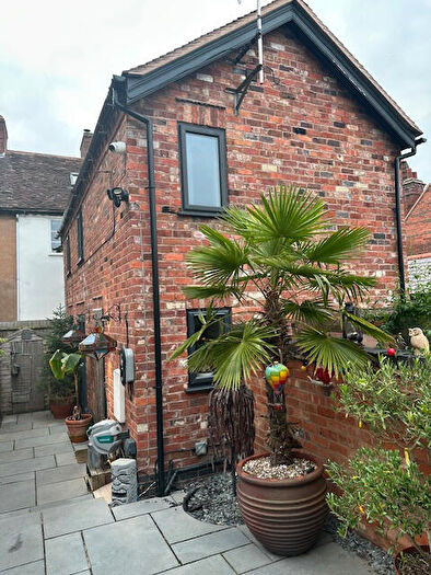 2 Bedroom Detached House For Sale In Kidderminster Road, Bewdley, DY12