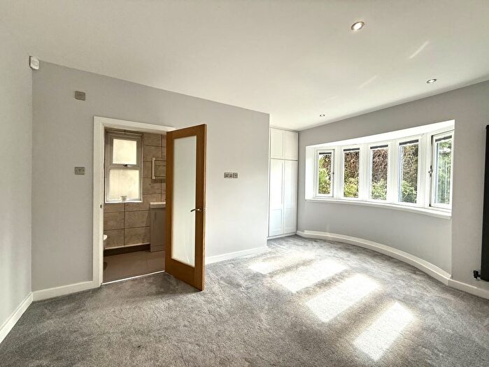 4 Bedroom Detached House For Sale In The Drive, Bollington, SK10