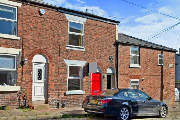 1 Bedroom Terraced House To Rent In Barnett Street, Macclesfield, Cheshire, SK11