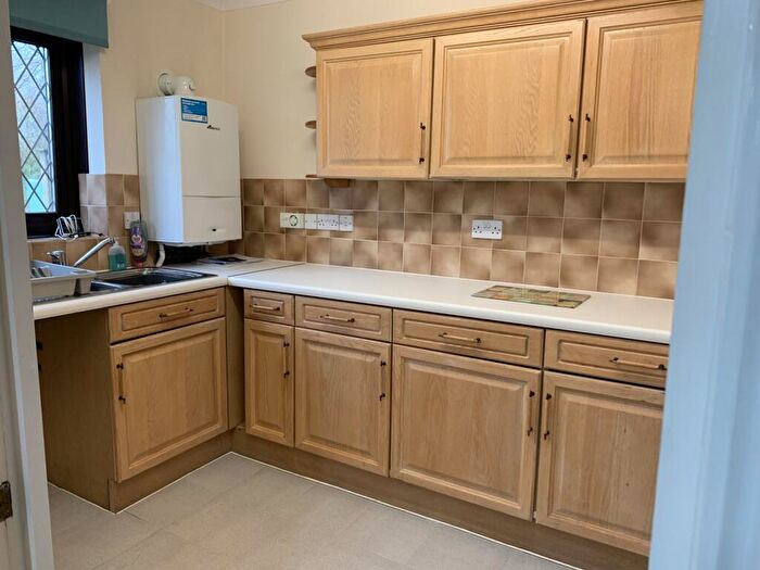 1 Bedroom Flat To Rent In Brighton Mews, Main Street, Pembroke, Sir Benfro, SA71