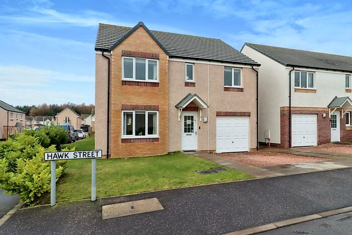 4 Bedroom Detached House To Rent In Hawk Street, Dunfermline, KY11