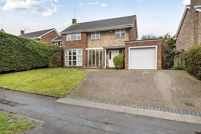 3 Bedroom Detached House For Sale In Maidenhead, Berkshire, SL6
