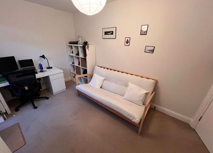 2 Bedroom Apartment To Rent In Francis House, Chesham, HP5